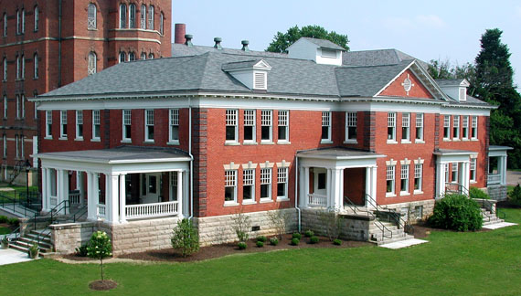 Photo of Ridges Building 22, which houses the Voinovich School of Leadership and Public Service