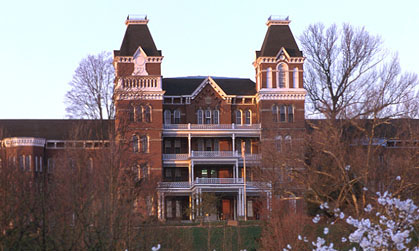 Exterior of Lin Hall on the Athens Campus