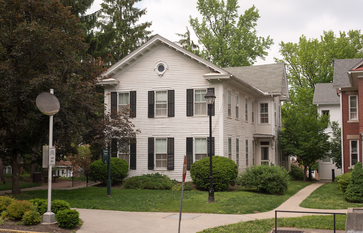 Photo of Jennings House at Ohio University