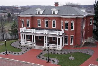 Photo of Ridges Building 21, which houses the Voinovich School of Leadership and Public Service