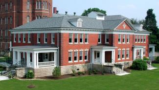 Photo of Ridges Building 22, which houses the Voinovich School of Leadership and Public Service