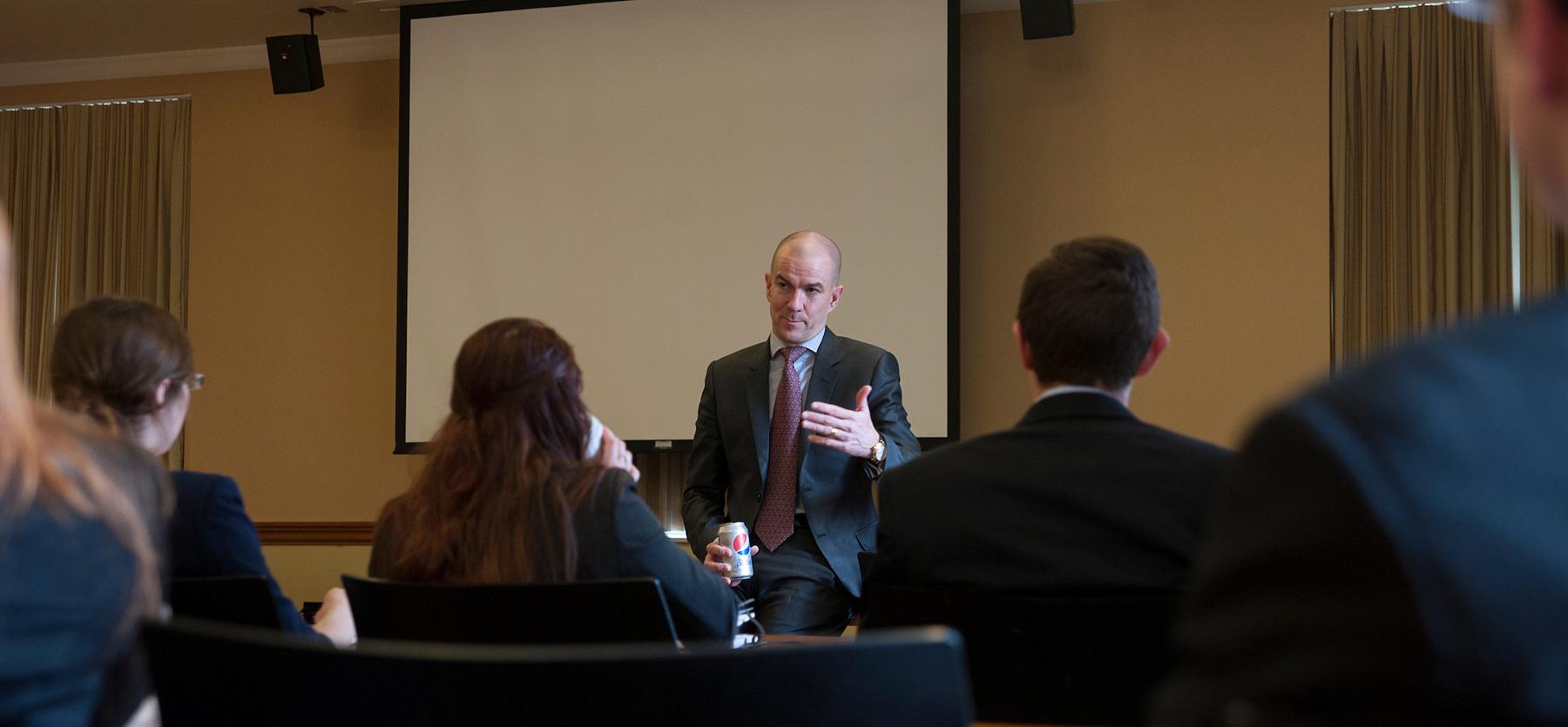 Tom De Weerdt, Vice President and Corporate Controller of Mead Johnson Nutrition, speaks with students in Select Leaders in the College of Busines. De Weerdt visited Ohio University as a part of the Leadership Speaker Series.