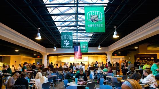 Students fill a dining hall at Ohio Univeristy