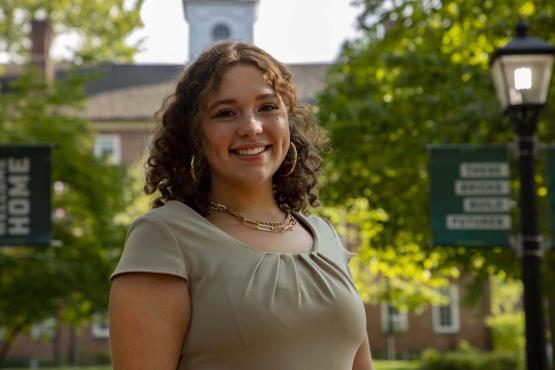 Stephanie Guenther Headshot
