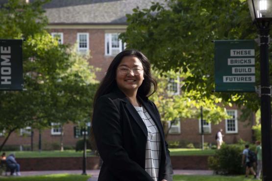 Callie Kuehn Headshot