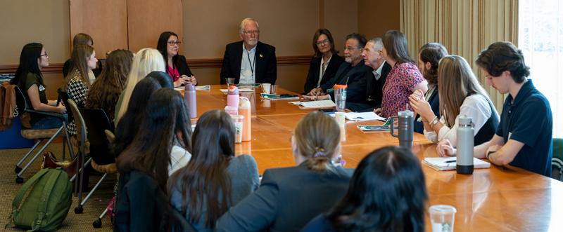 Mentors and students meet during Pre-Lay Day 2026