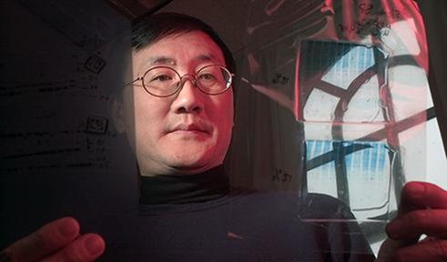 Dr. Shiyong Wu, portrait