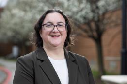 Janet Simon headshot