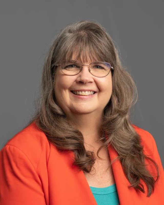 Headshot of Kathy White