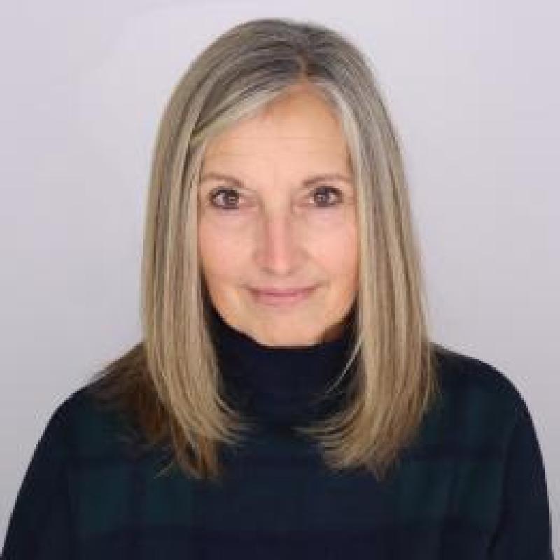 Dawn Mollica headshot