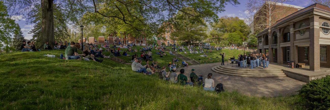 Music at the College Green ampitheater 
