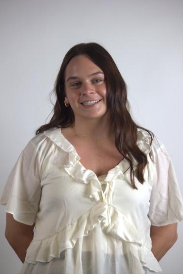 Emma-Chelf-headshot