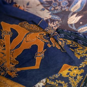 The “Wrapped in Culture: Beyond the Aesthetics of African and Southeast Asian Textiles” exhibit. at OHIO.