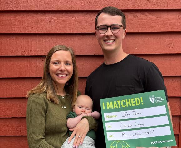 Graduate Jonathan Peters celebrates Match Day with his family
