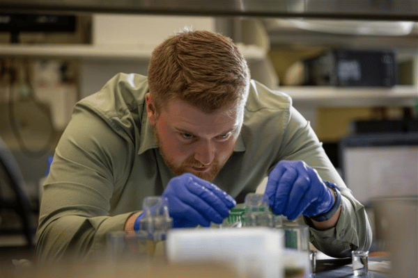 Student working in research laboratory