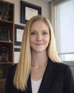 Elizabeth Zmuda Headshot Photo