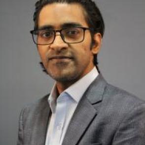 Athar Memon Headshot 2026