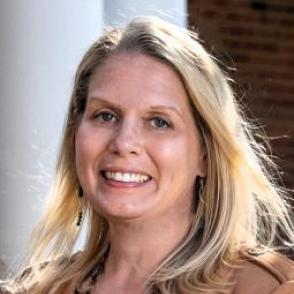 Headshot of Lee Ann Williams