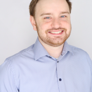 Headshot of Alex Boecsh