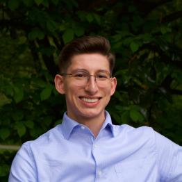 Anthony Mirisola (OHIO ’23 BSC – Communication Studies; Minors – Business Administration, Marketing) is a sales leader for Penske Truck Leasing, a company that leads the transportation space in technology, maintenance, and curated fleet solutions.  After graduating from Ohio University in May of 2023, Anthony joined Penske Truck Leasing and quickly learned the transportation space in Columbus, OH as a Management Trainee and was promoted to oversee all rental accounts for the Southwestern Ohio territory in M