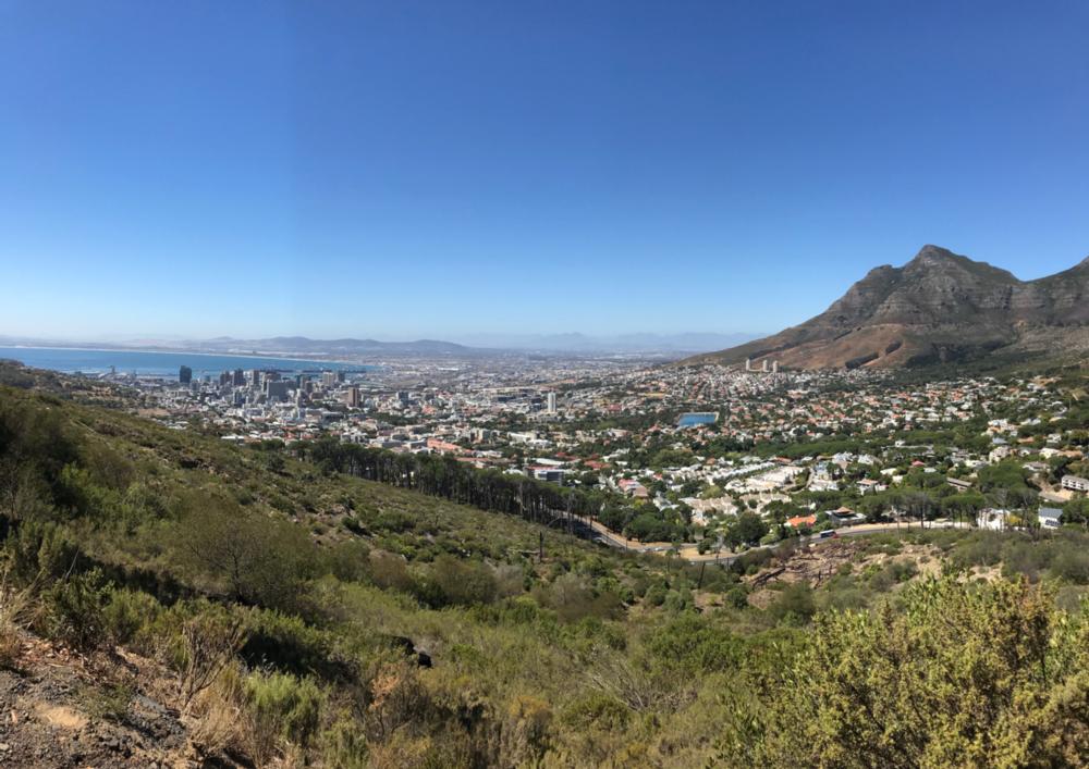 Image of Capetown from bird eye view.