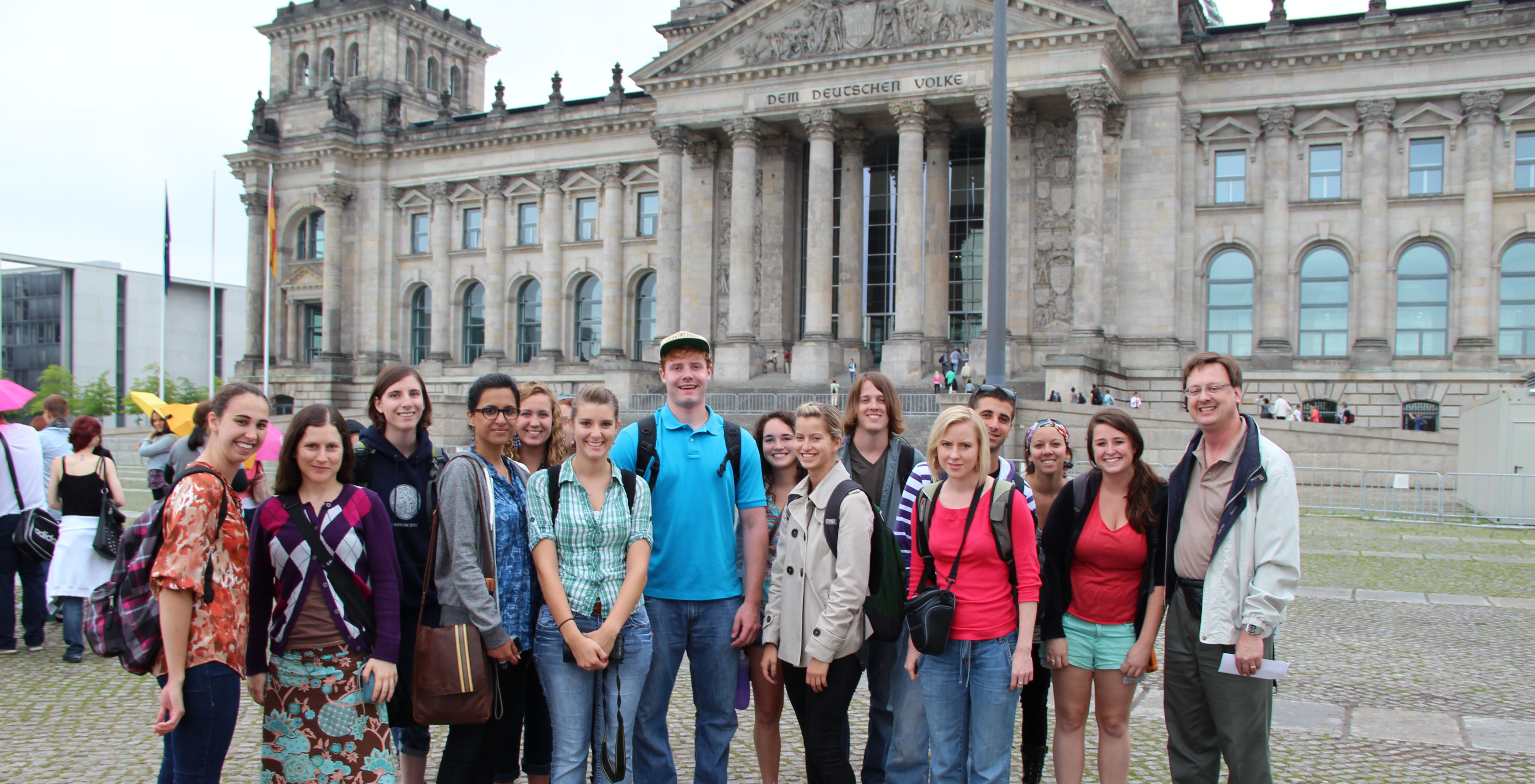 Ohio University students studying away in Germany pose at the Reichstag.