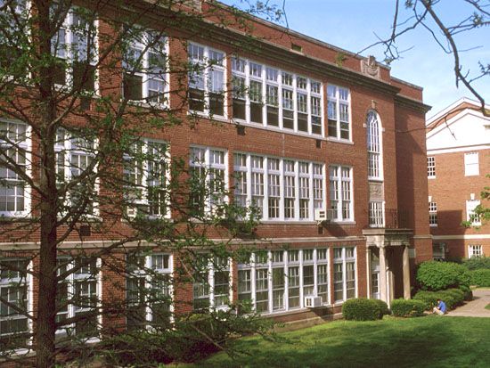 Photo of Putnam Hall at Ohio University