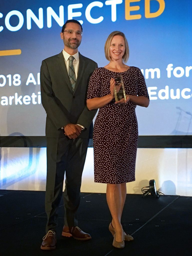 Robin Oliver receives AMA Marketer of the Year Award