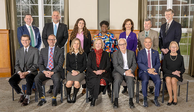 Member of the Board of Trustees 2023 pose for a group photo
