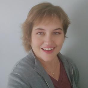 Danielle Lewis Photo