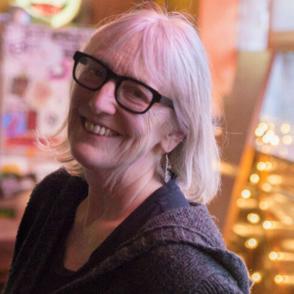 Cindy Barber headshot