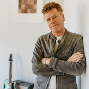 Kevin Breuner headshot