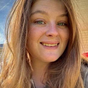 Selfie of Mackenzie Horner, smiling
