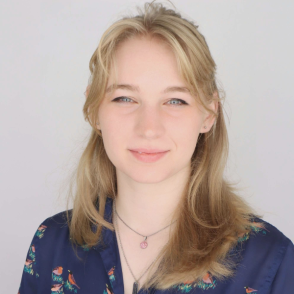 Lizzie DeChant, Peer Advisor