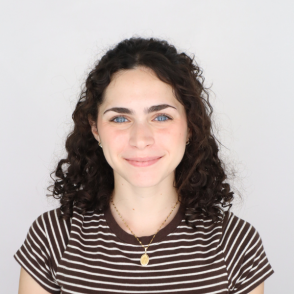Bella Sutton, Peer Advisor