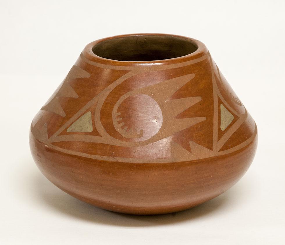 Jar, c. 1935, Tonita Roybal, San Ildefonso Pueblo, NM, earthenware and slip, 5 in. x 7.25 in dia. (12.7cm x 18.4cm dia.), 2009.03.02. Gift of Mrs. Linden Ranels.