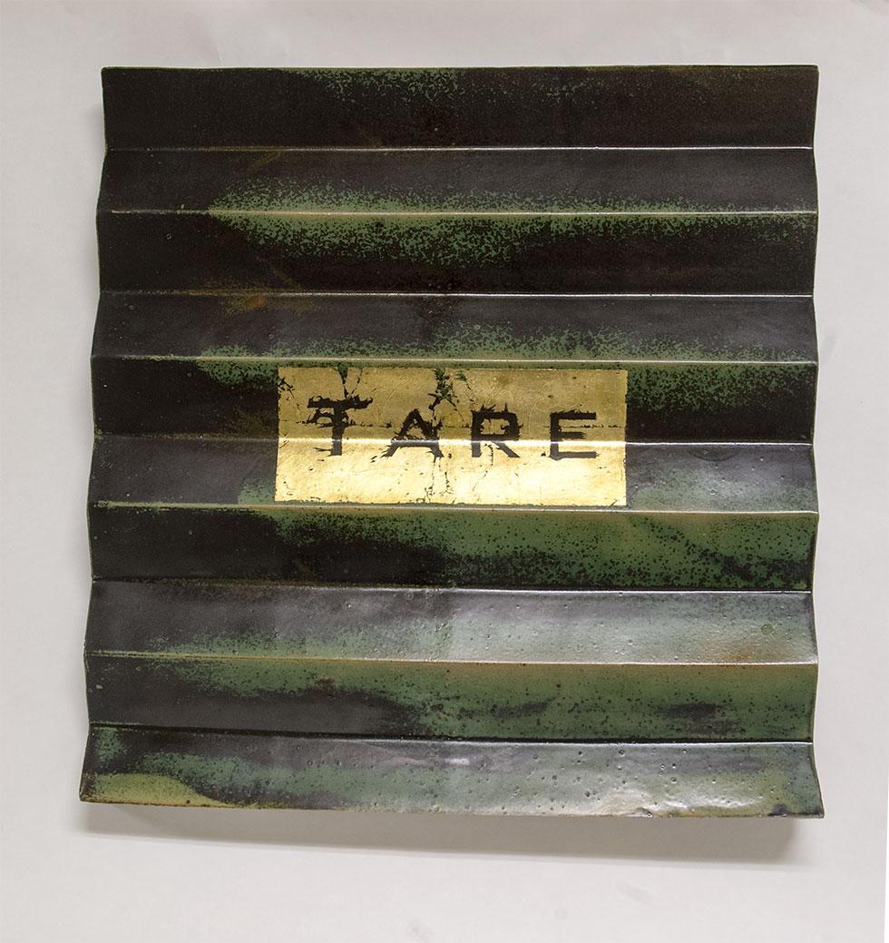 Tare, 2010, James Lawton, stoneware, gold leaf and glazes, 20.25 in. x 20.25 in. x 1.75 in. (51.4cm x 51.4cm x 4.4cm), 2012.05.06.