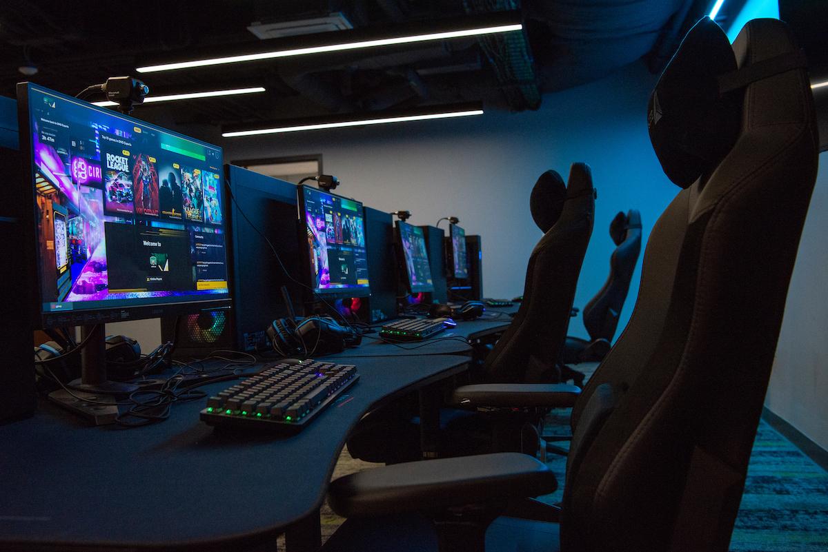 High-end gaming PCs in Ohio University's new esports arena