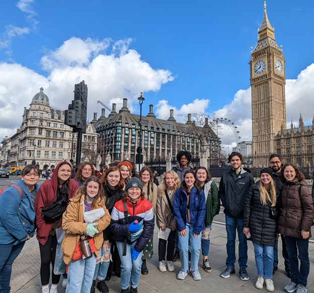 Students taking a group photo in front of Big Ben