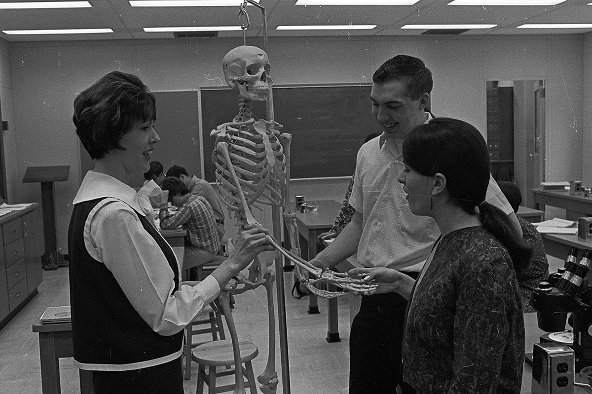 Ohio University Eastern campus, lab with skeleton, 1968