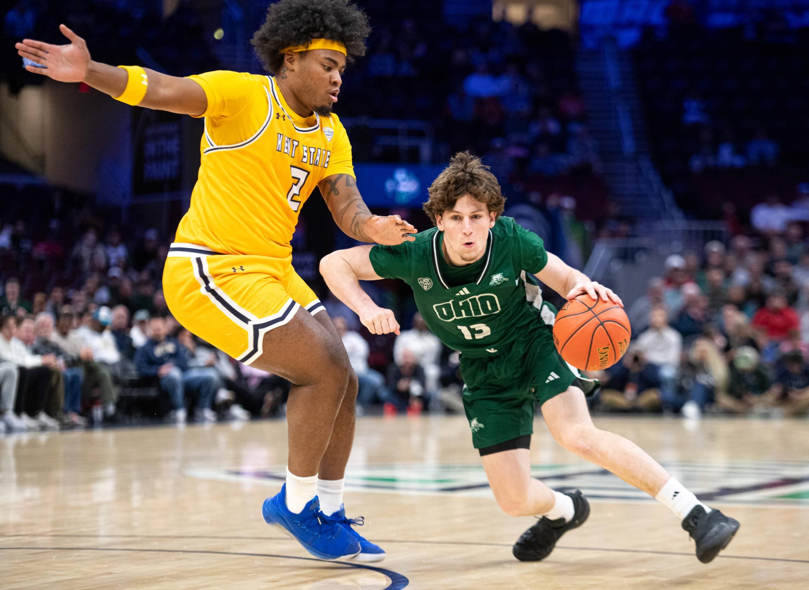 Jackson Paveletzke drives the ball into the paint