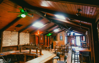 Photo of the inside of Jackie O's Brew Hub on Union 