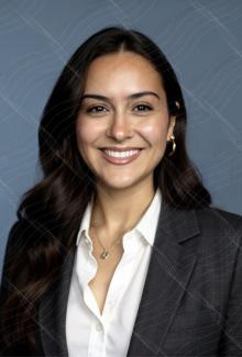 Defne Oz Office Assistant Headshot