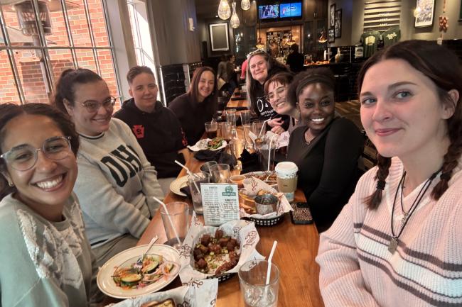 Ohio University students have a Meal with a Mentor