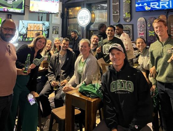 Group photo of Ohio University alumni in San Francisco.