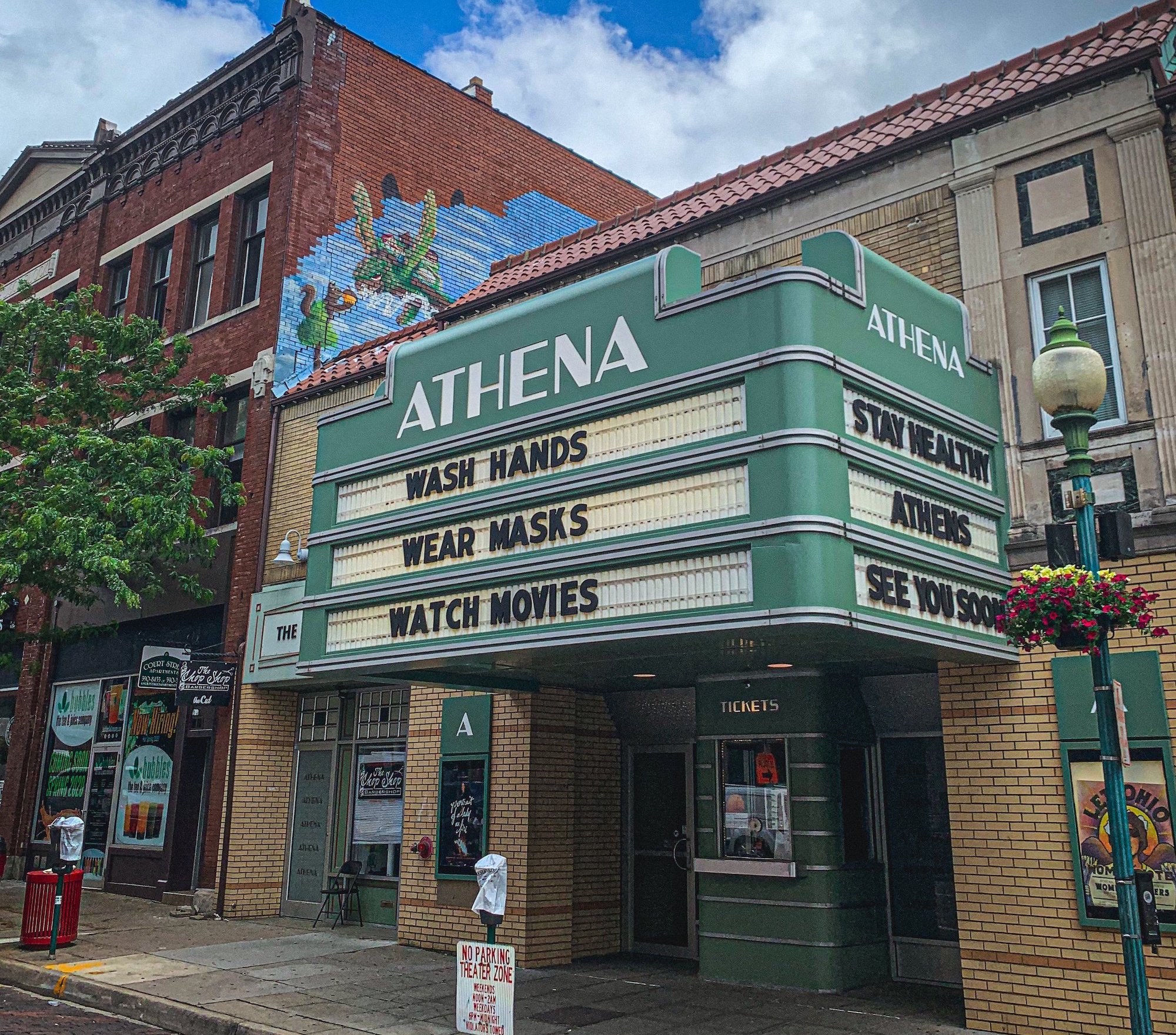 Athena Cinema Takes Science On Screen Films To Outdoor Ridges Space