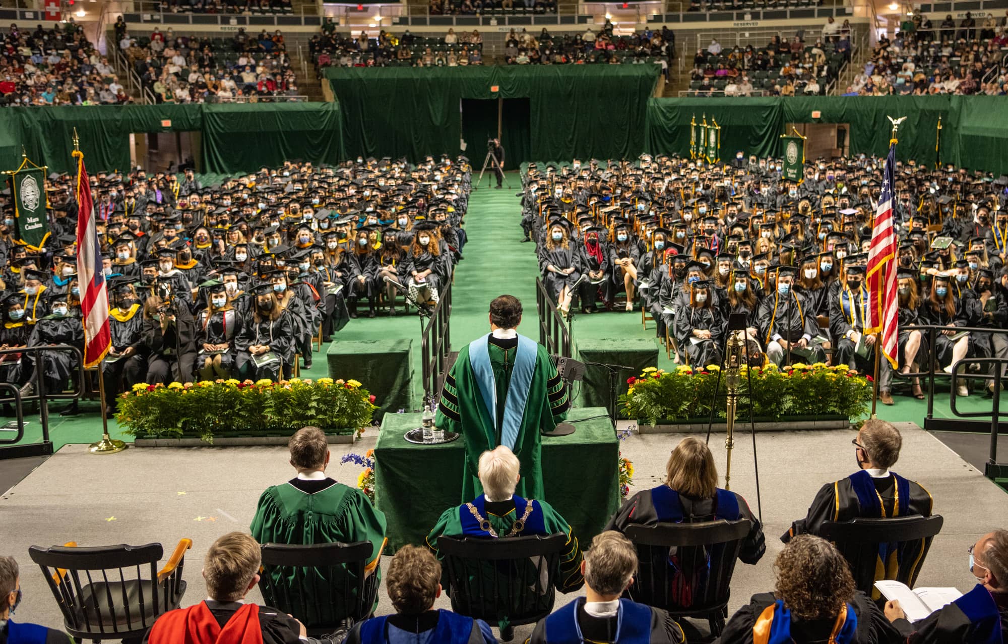 Volunteers needed for Fall Commencement