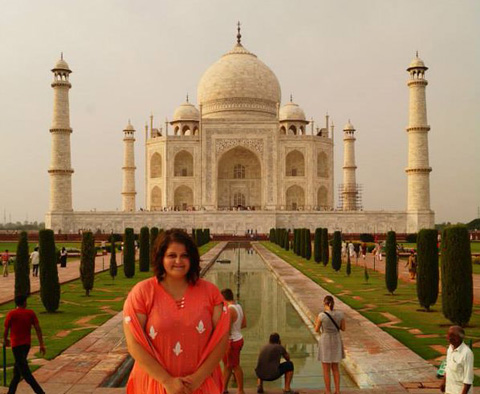 Grace Eberly in front of the Taj Mahal