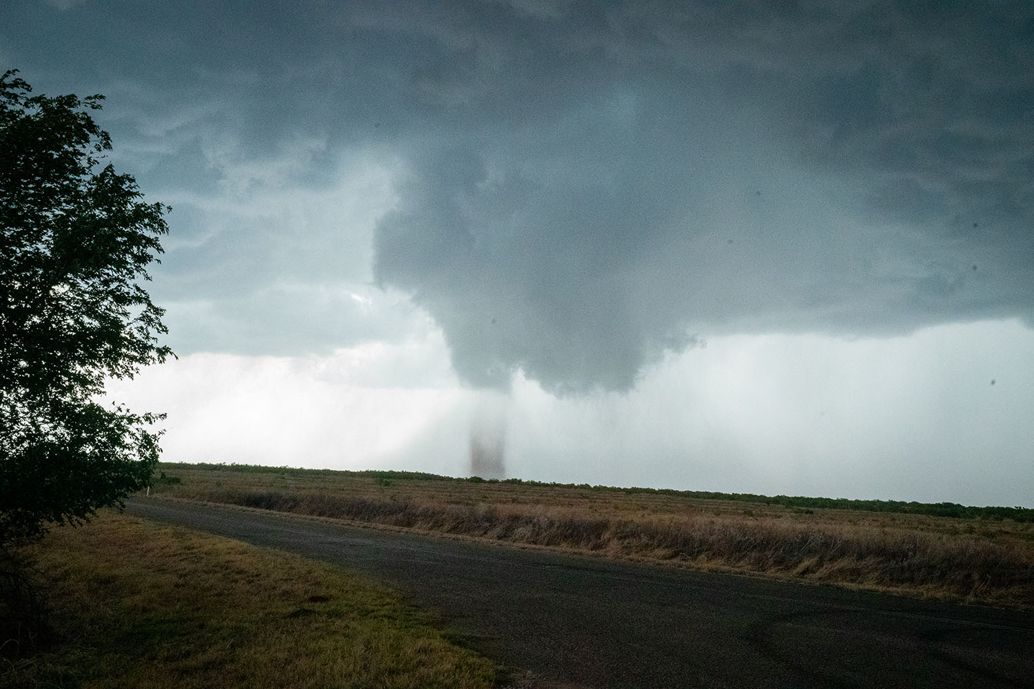A tornado forms in Texas. “This was actually the best observation of this process I have personally had in nearly 2 decades of chasing because we witnessed the full range of the process” – Dr. Jana Houser 
