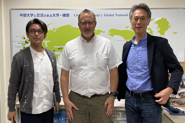 Three exchange professors, from left, Dr. Hironobu Fujiyoshi, Dr. Chris Thompson, and Dr. Yutaka Hirata.